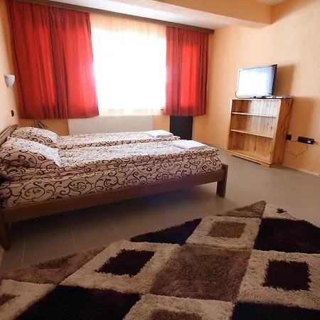 Pensión Lyaskovo 3*