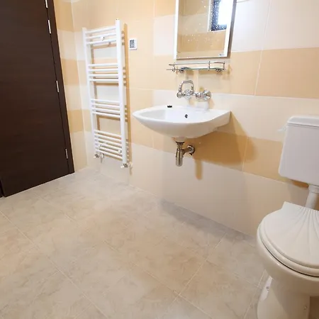 Pensión Lyaskovo 3*